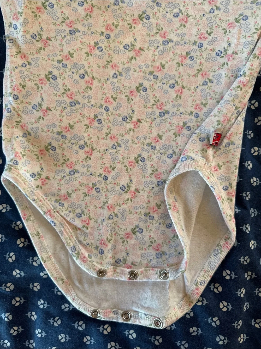 Vintage 2000s OshKosh B'gosh Floral Long-Sleeve Baby One-Piece